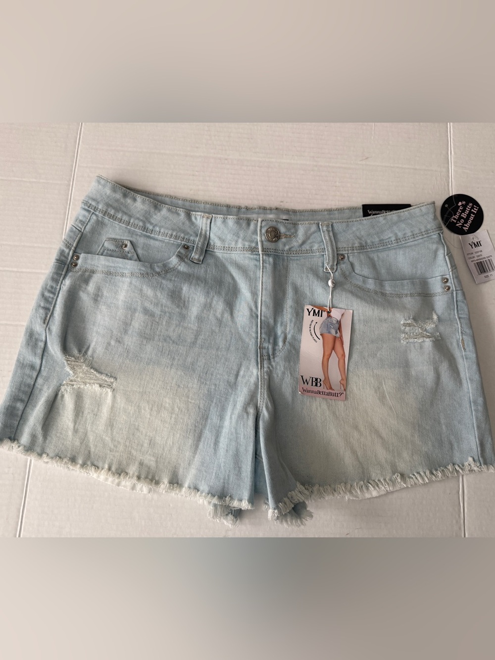YMI WannaBettaButt Distressed Denim Jean Shorts High Rise Women's Jrs Sz 11 NWT